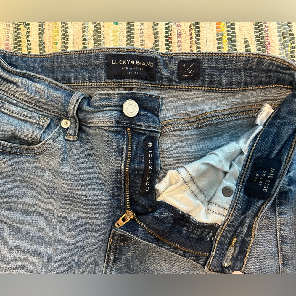 Lucky Brand Jeans. Women’s size 27